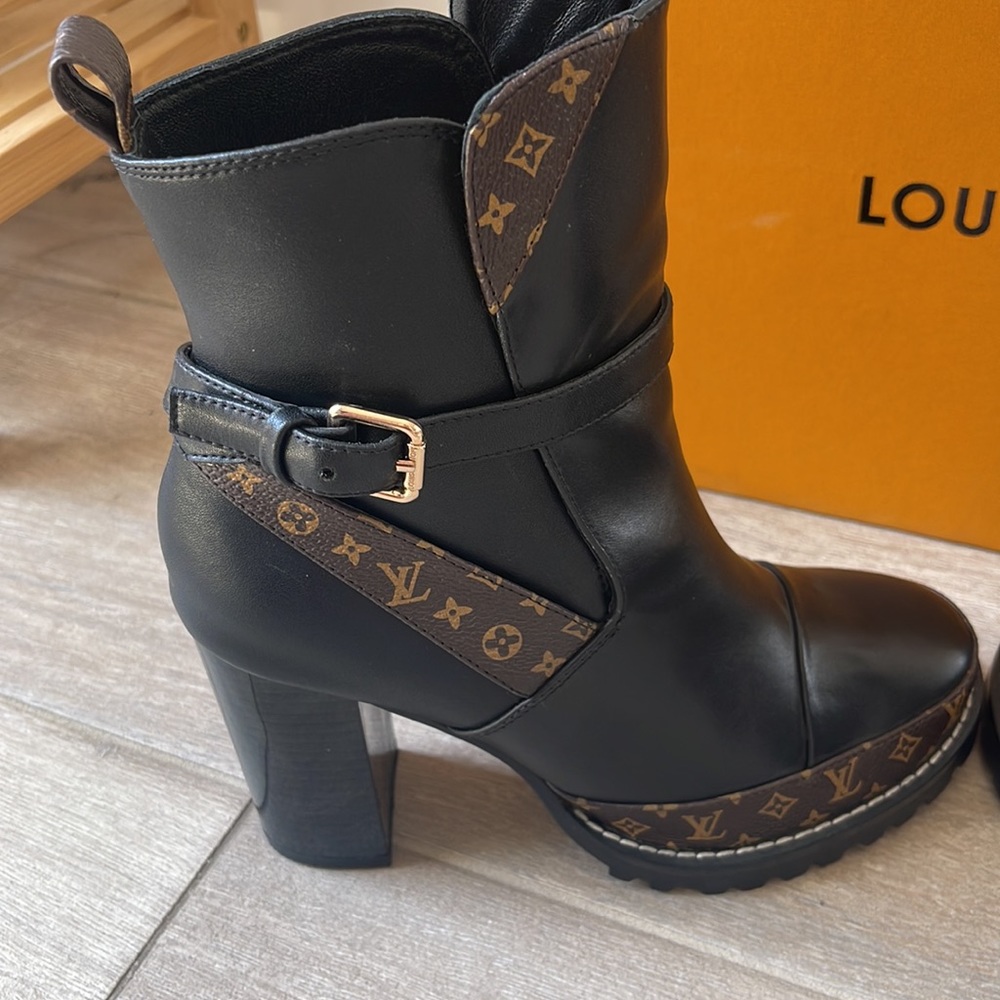 Louis Vuitton boots - Picture 4 of 8